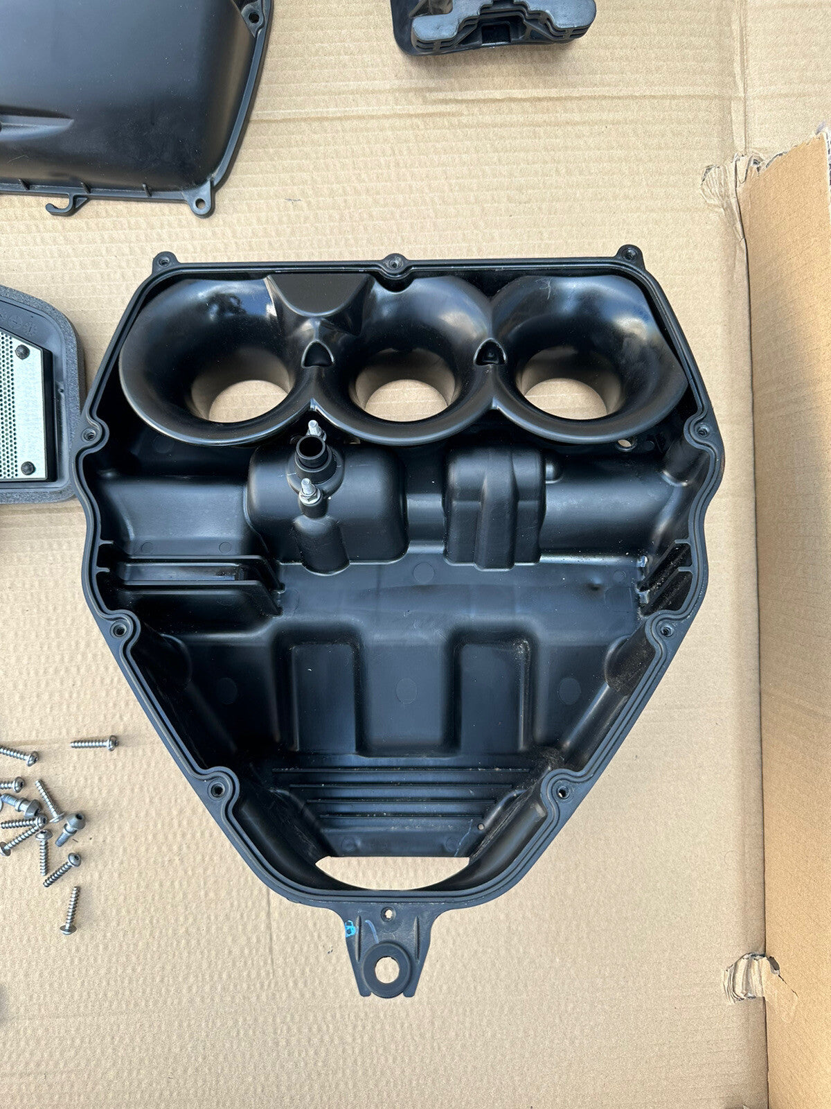 TRIUMPH SPEED TRIPLE 1200 RR 2022 Airbox Triumph Speed Triple 1200 RR Air Box