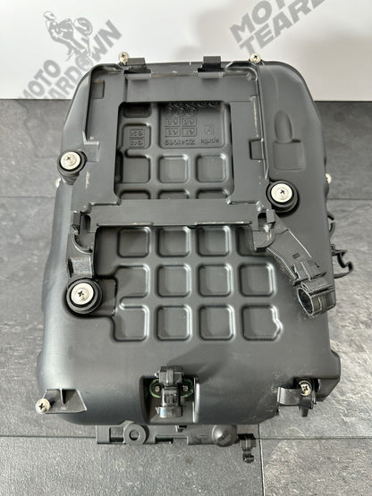 Aprilia Tuono V4 1100 2021 Airbox Air Filter Housing 6606 Miles 2022-2024 OEM