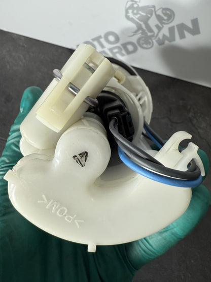 Triumph Street Triple 765 RS 2021 Fuel Pump Petrol Pump 21650M 2020-22 *UK ONLY*