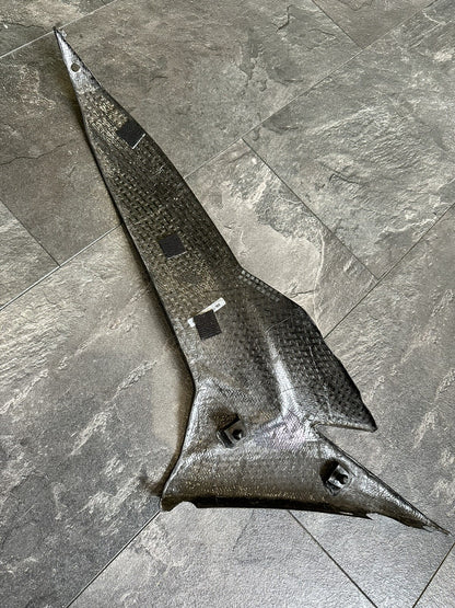 Suzuki GSXR 1000 2009 Right Side Tank Panel Carbon Fibre 2009-2016 9715 Miles