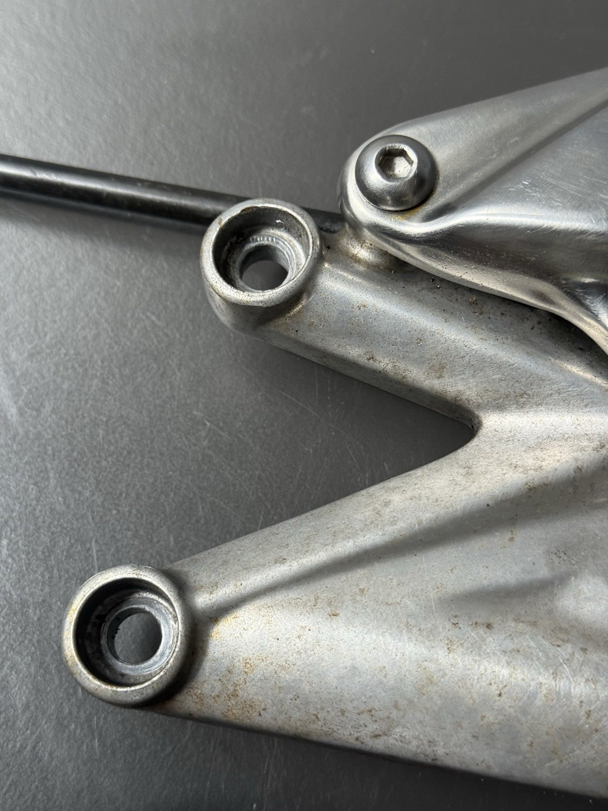 TRIUMPH STREET TRIPLE 675 675R Left Footrest Left Foot Hanger 2007-11 BENT PEDAL