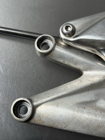 TRIUMPH STREET TRIPLE 675 675R Left Footrest Left Foot Hanger 2007-11 BENT PEDAL