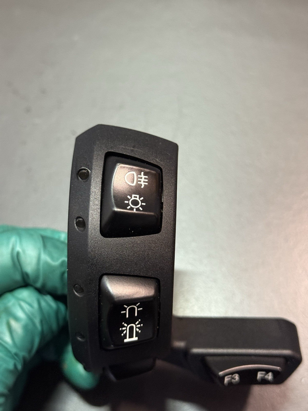 982cc5d7-8b20-4e3c-b52e-df6adaf7cb4a