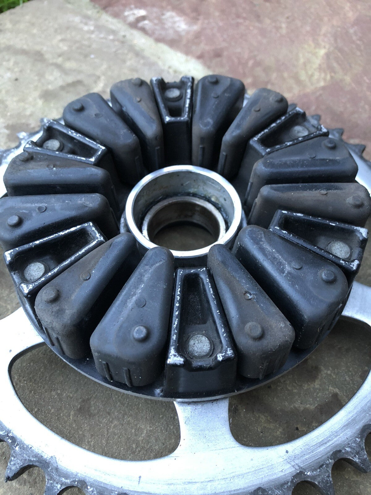 Suzuki GSXR 750 2013 Rear Sprocket Carrier & Cush Drives GSXR 600 2011-2016 OEM