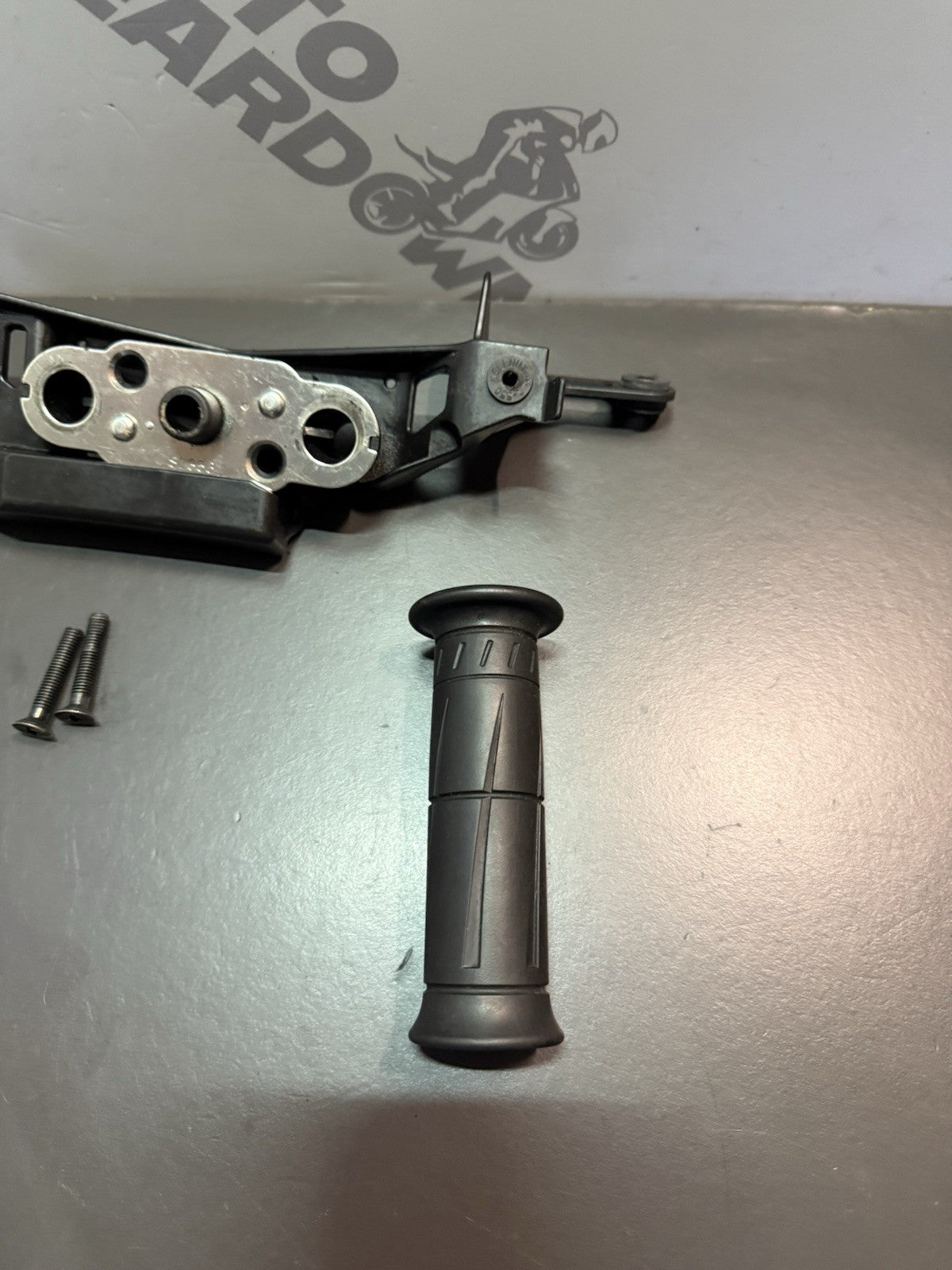 1dd2dc74-a7b3-4f41-a0e7-4897580456ee