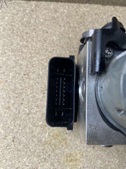 Triumph Street Triple 765 RS 2017-2019 ABS Pump Regulator 2017 OEM T2025959 OEM