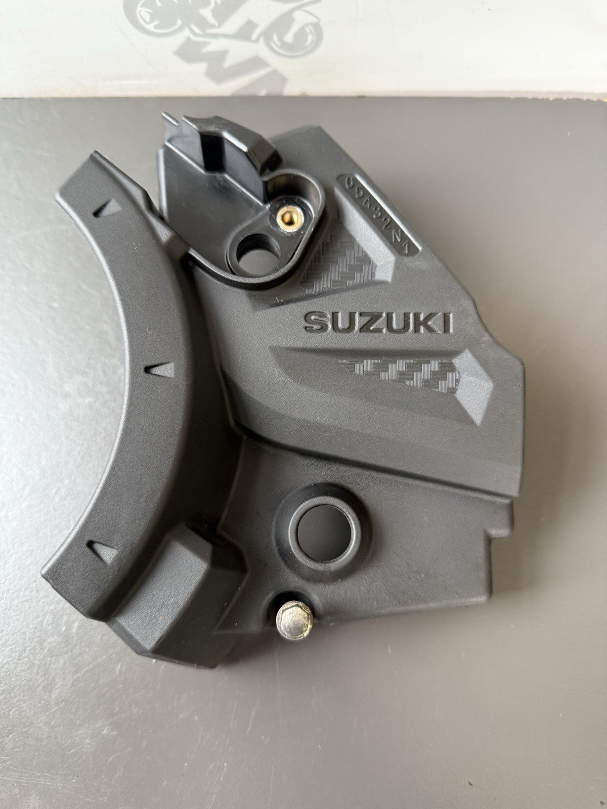 Suzuki GSXS 125 front sprocket cover guard 2017 - 2022 Sprocket Cover OEM 2017-