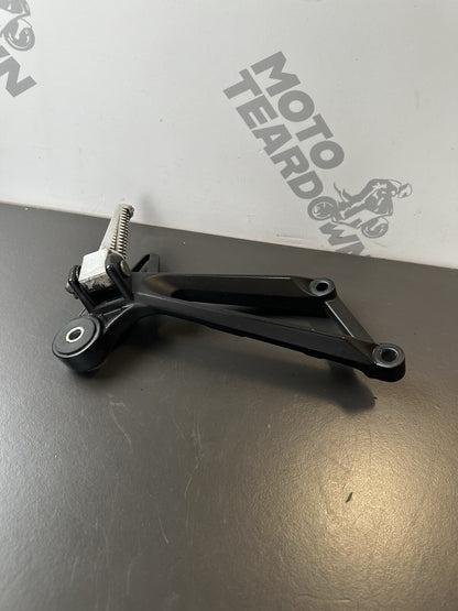 YAMAHA MT-03 Right Rear Foot Hanger YAMAHA MT03 Right Pillion Hanger RT Foot OEM