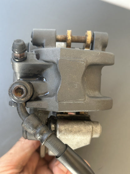 SUZUKI GSX R1000 GSXR 1000 2009-2016 Rear BRAKE CALIPER REAR Caliper And Hanger