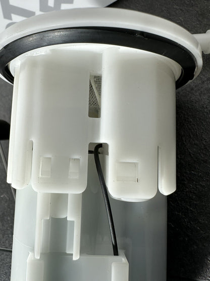 Yamaha R7 690 2024 Fuel Pump Petrol Pump Sender 1784 Miles 2022 2023 OEM UK ONLY