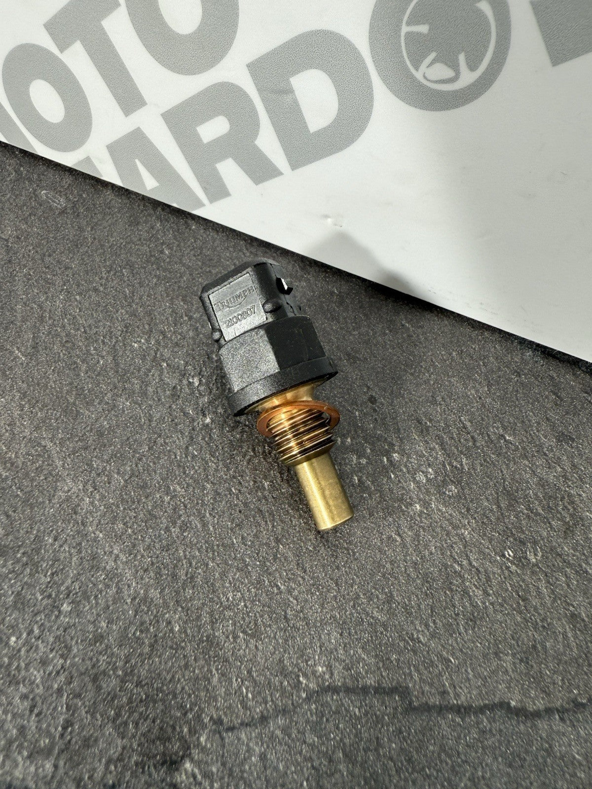 Triumph Street Triple 765 R 2017 Temperature Sensor  18498m 2018-2021 OEM