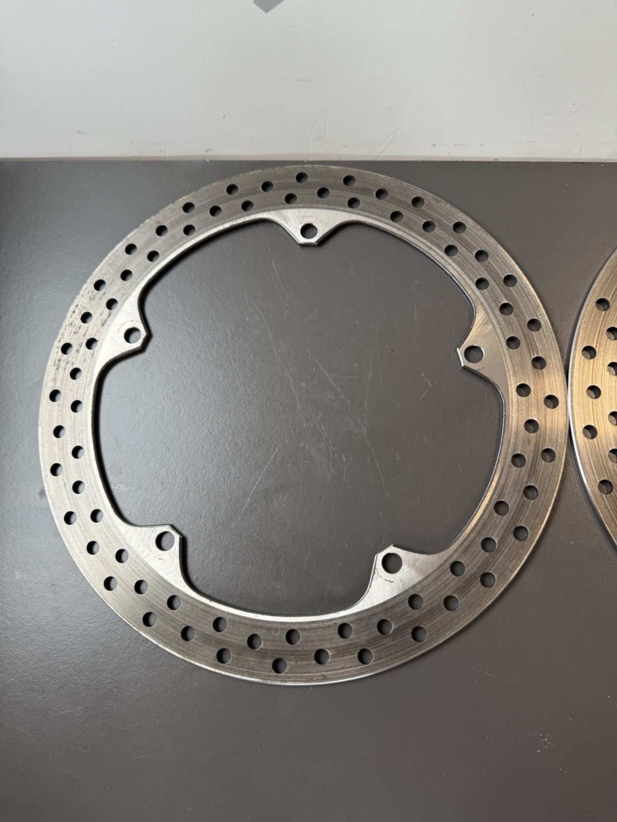 TRIUMPH TRIDENT 660 FRONT BRAKE DISCS SUNSTAR Front Brake Discs YEAR 2021-2024