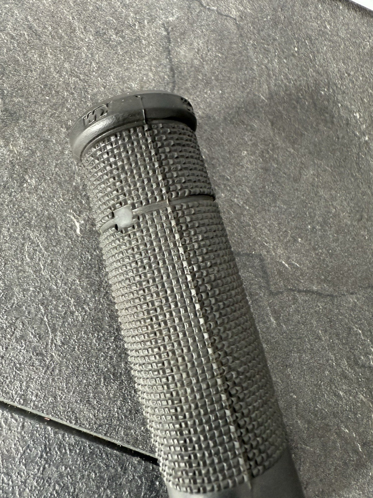 fc85976b-b09c-4b1d-8e33-a8dabadb6f31