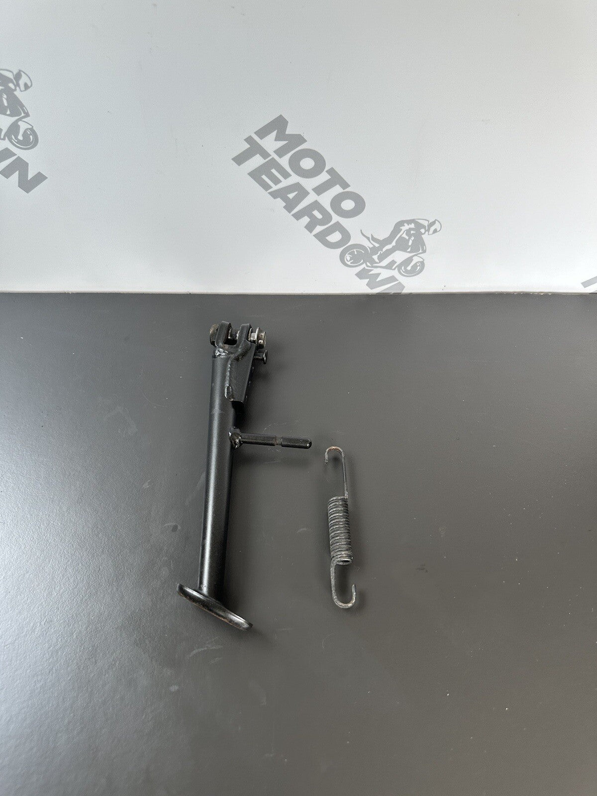 Kawasaki Z900 ZR900 2022 side prop kick stand Kawasaki Z900 Stand Kick Stand OEM