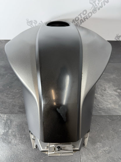 Yamaha YZF R125 R 125 2014 Fuel Tank Cover Fairing Cowl 26983 Miles 2008-2018