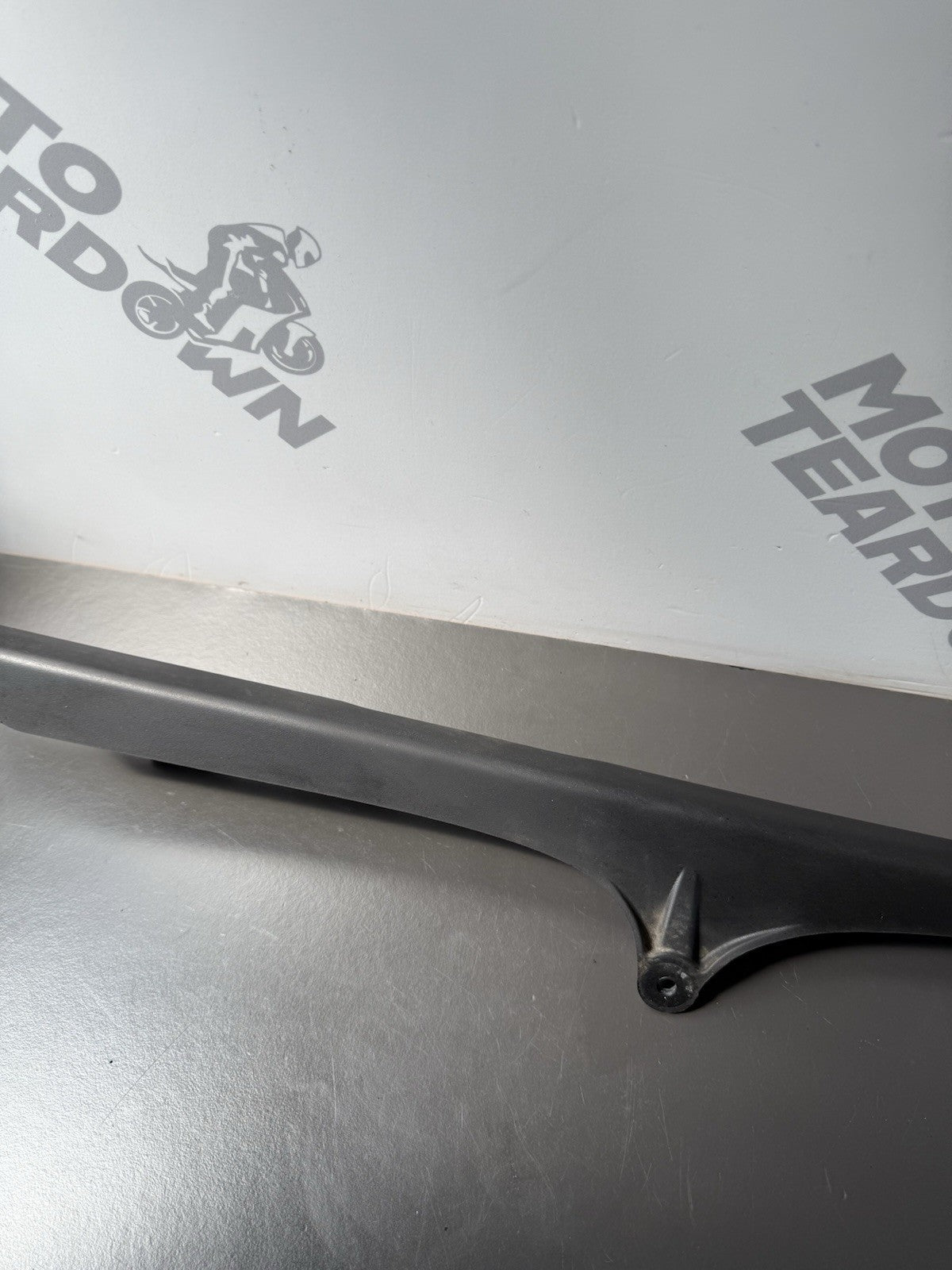 TRIUMPH STREET TRIPLE 675R 675 CHAIN GUARD 675R Chain Guard T2050400 2007-2011