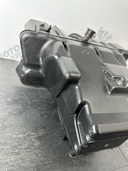 Kawasaki Z800 ABS 2016 Airbox & Filter 12691 Miles 2013-2018 OEM ZR800