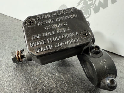 Yamaha YZF R125 R 125 2014 Front Brake Mastercylinder 26983 Miles 2008-2018