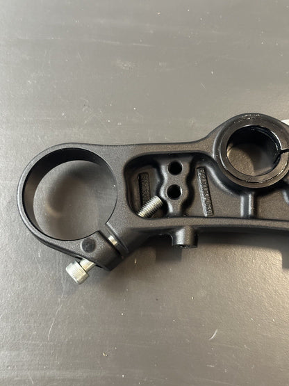 KTM 790 Top Yoke top upper fork yoke Top Yoke Top Fork Clamp 64101034032 OEM