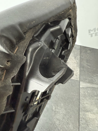 01f8ddfa-3348-4b41-82f4-d2a0f1201e4f