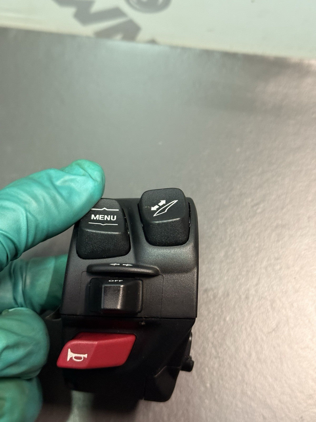 e013fdf5-98e2-434b-9771-855d6e310efd