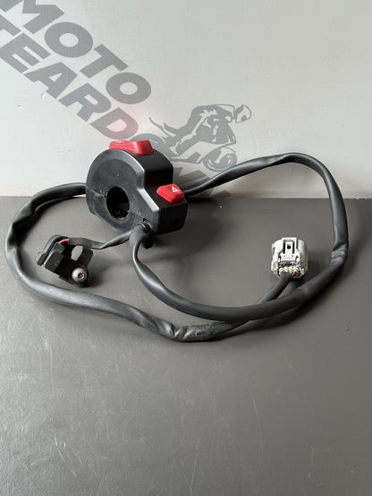 TRIUMPH TRIDENT 660 RIGHT SWITCH GEAR Right Switch YEAR 2021-2024 OEM RT SWITCH