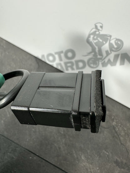 Triumph TIGER 900 GT PRO 2022 USB Connector Socket 6337 Miles 2020-2023 OEM