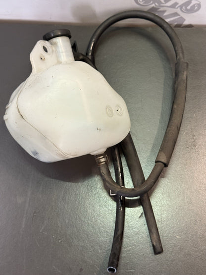 54dc1f33-c55c-4fc4-ae9c-590ca6a80328