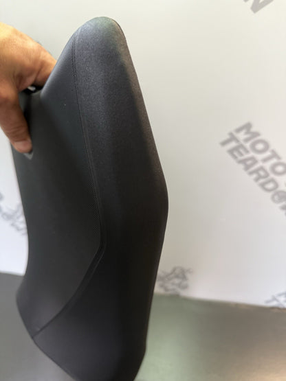 eeb83b5a-bbe9-407f-83e4-00372e36cad9