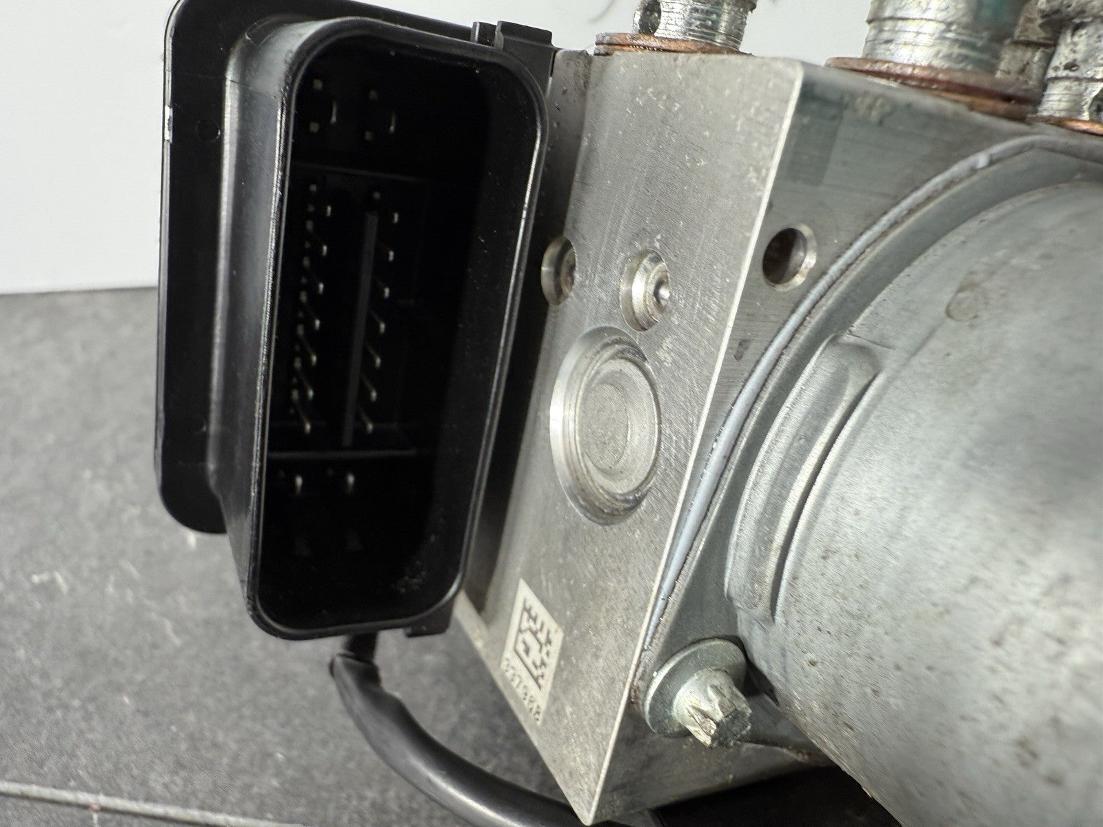 e6b62f11-3deb-40fe-b4ca-eeb4dde69c77