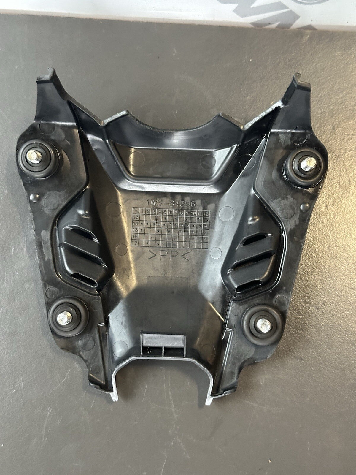 YAMAHA MT07 Front light top fairing cover panel cowl 1WS-84396-00 2014-2017 OEM