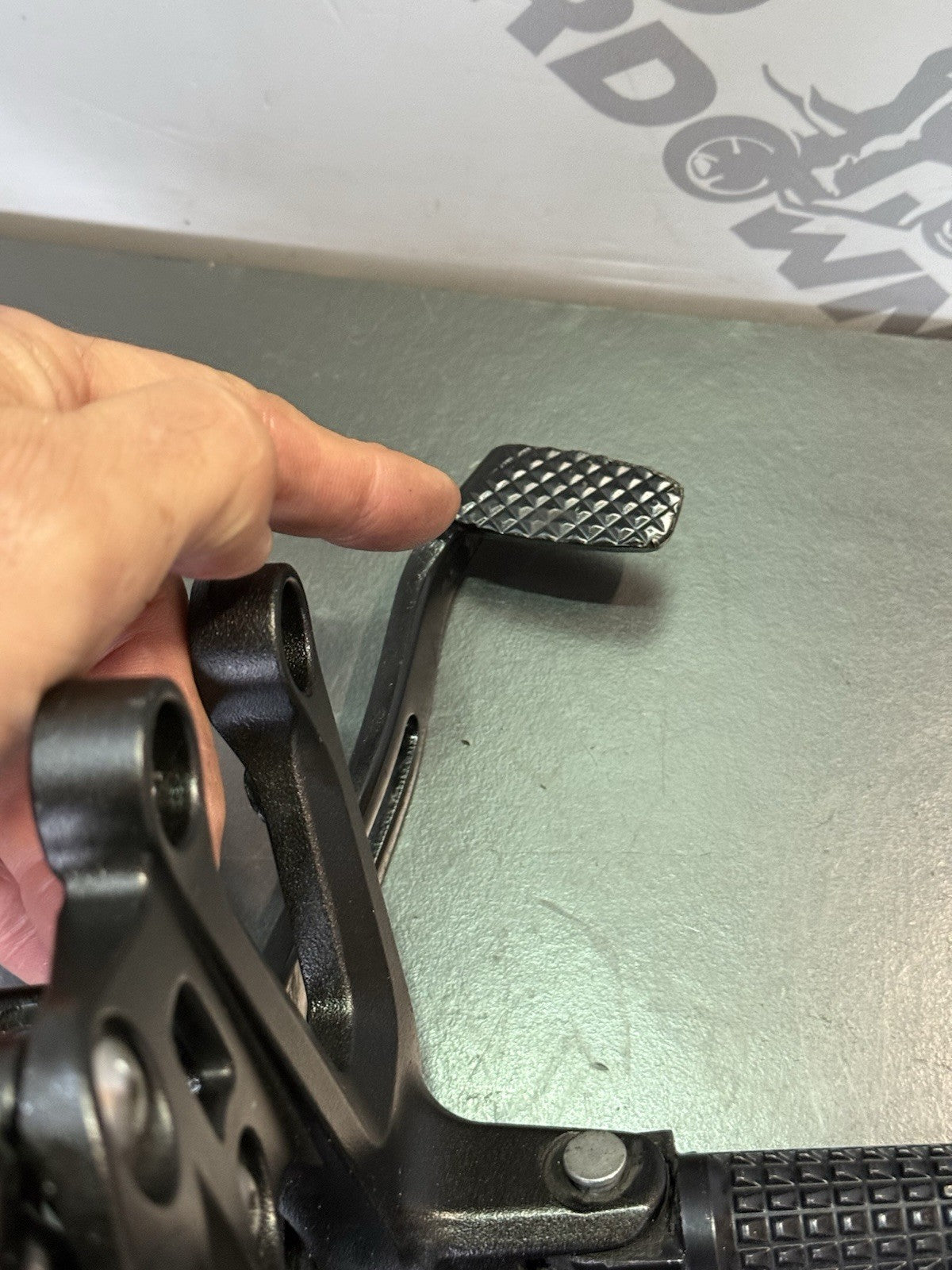 e145c03f-ecdc-4cad-9e90-cdbbd7e544c1