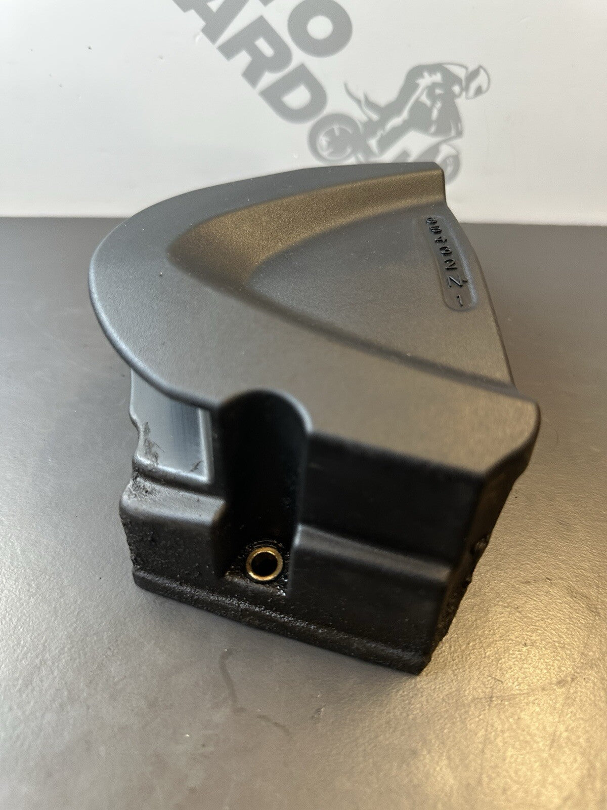 ENGINE DRIVE SPROCKET COVER CASING TRIUMPH STREET TRIPLE 765 2017-19 S R RS OEM