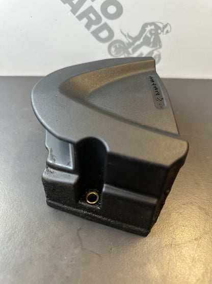 ENGINE DRIVE SPROCKET COVER CASING TRIUMPH STREET TRIPLE 765 2017-19 S R RS OEM