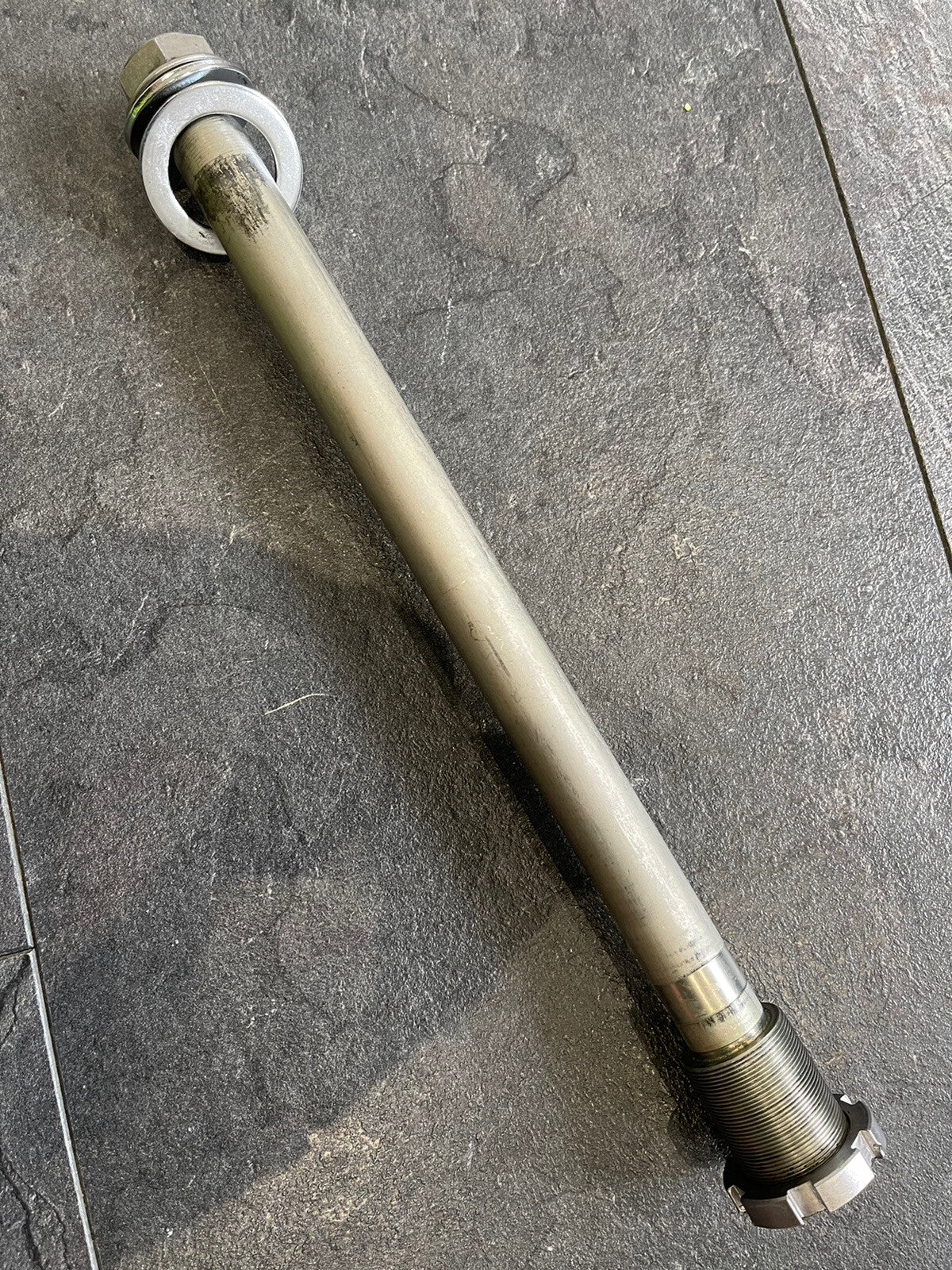 Yamaha MT10 SP 2019 Swingarm Spindle Bolt 10953 Miles 2017-2021 R1 2CR