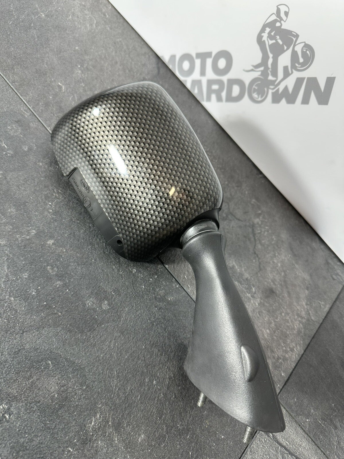 Suzuki GSXR 1300 2016 HAYABUSA Mirror Right Side View Mirror 18408 Miles OEM