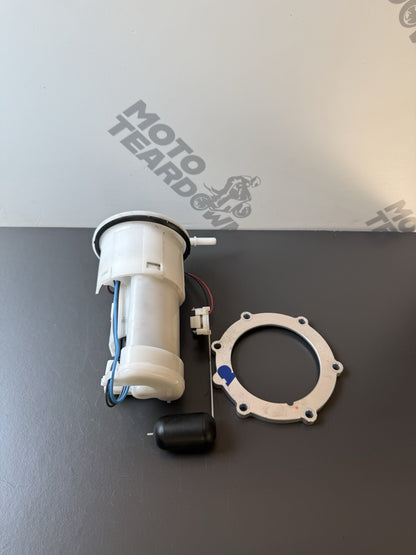 TRIUMPH TRIDENT 660 Fuel Pump Petrol Pump - T2400735 2021-2024 OEM *UK ONLY*