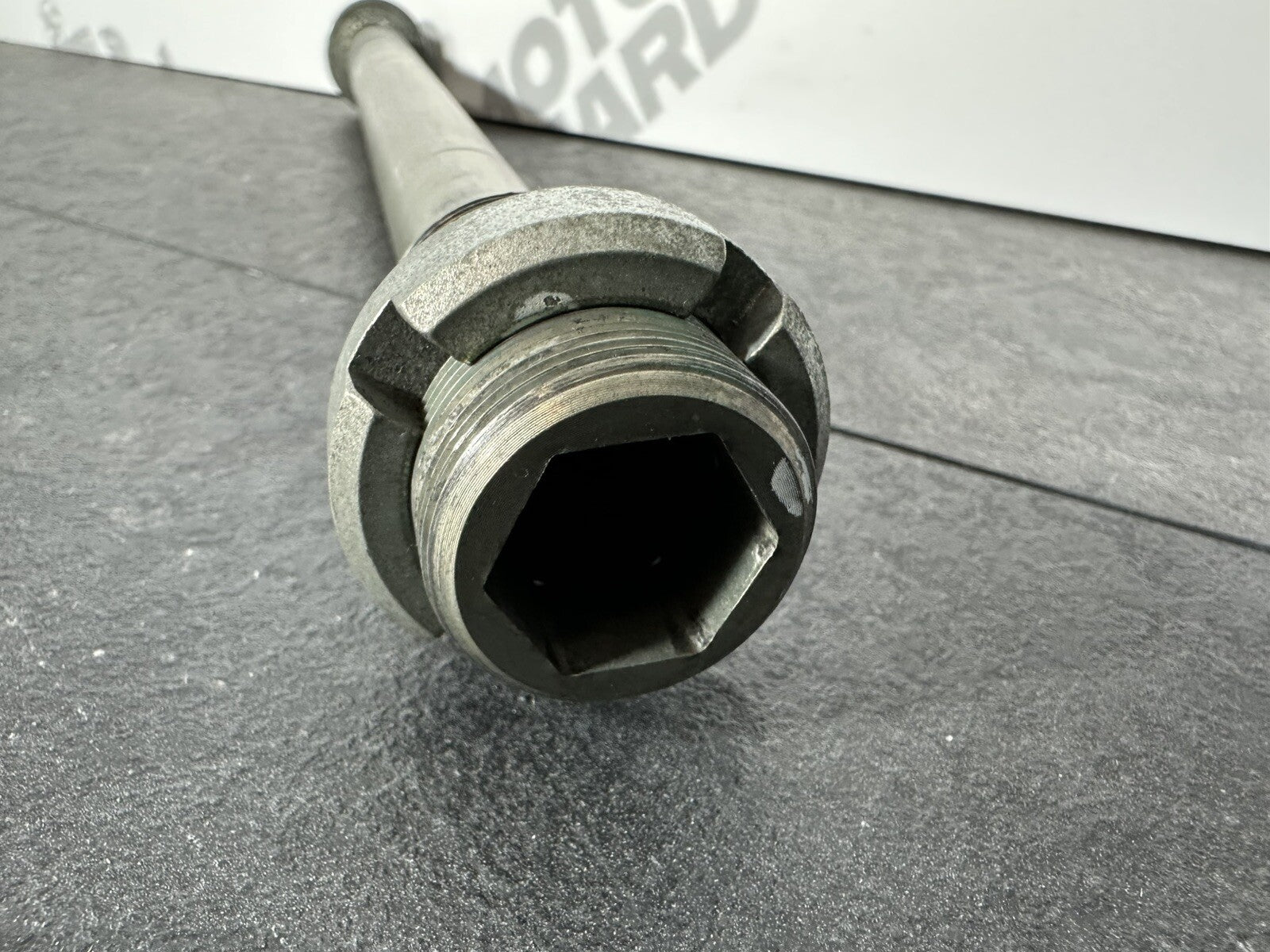 Suzuki GSXR 1000 2014 Swingarm Frame Spindle Axle 22774 Mile 2009-2016 OEM