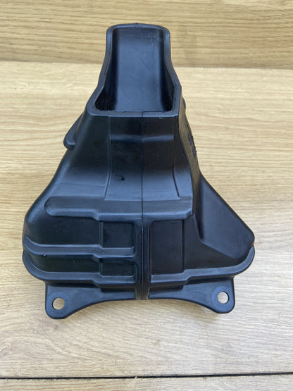 Triumph Moulding Duct Intake form part, duct, intake T2709086 Street Triple 765