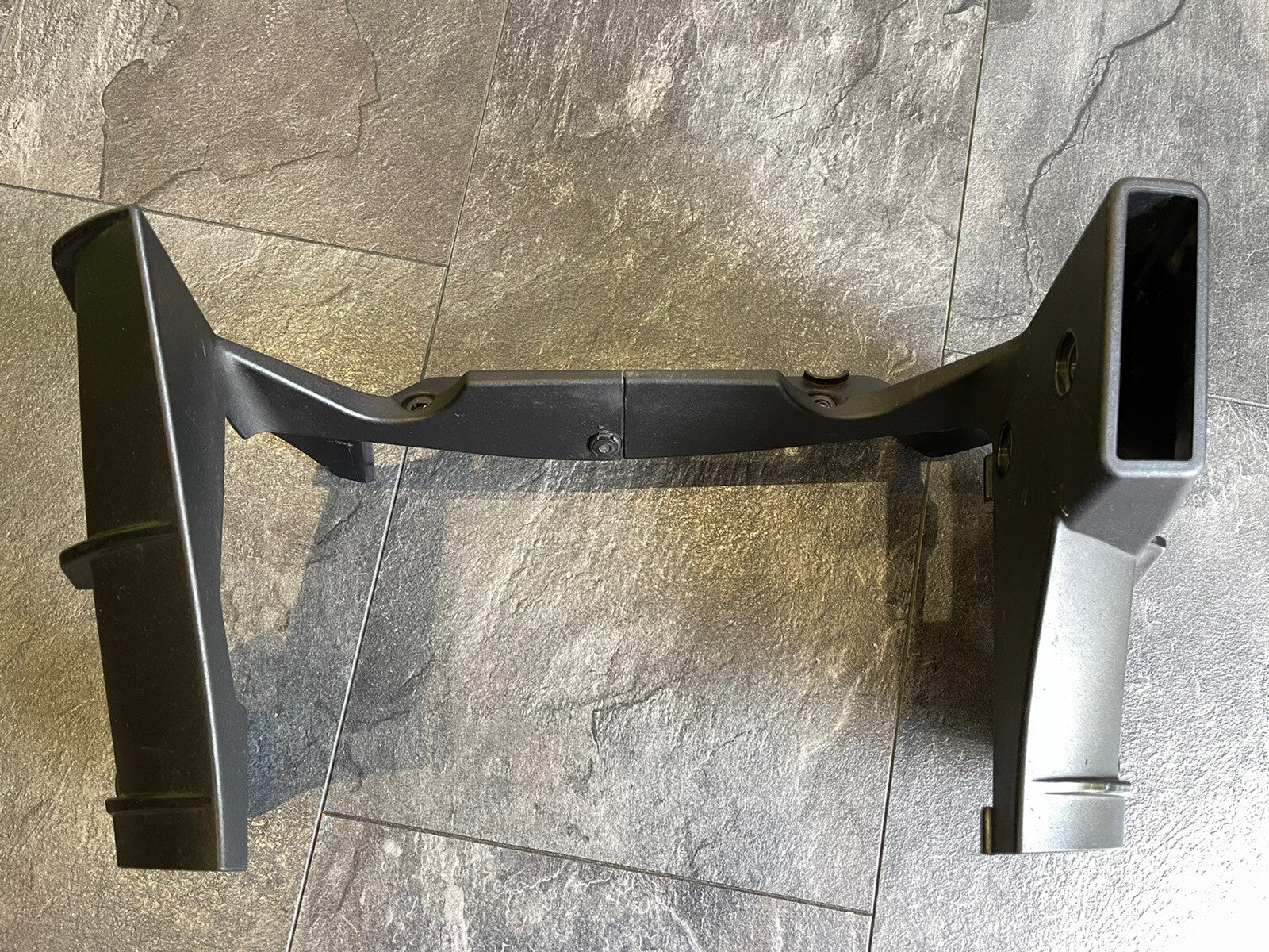 Aprilia Tuono V4 1100 Factory 2017 Radiator Surround Fairing 9262 Miles RSV4
