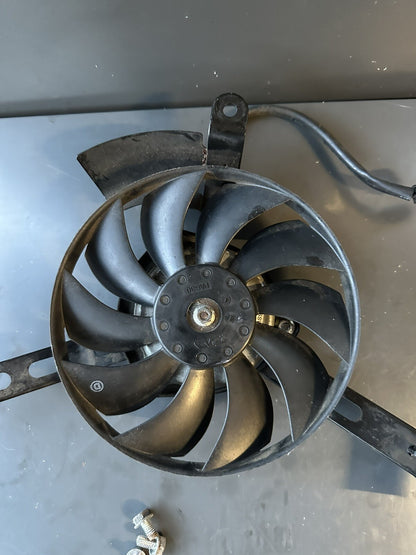 Yamaha MT-07 MT07 Radiator fan Cooling Fan Genuine OEM MT07 Radiator Fan 2019