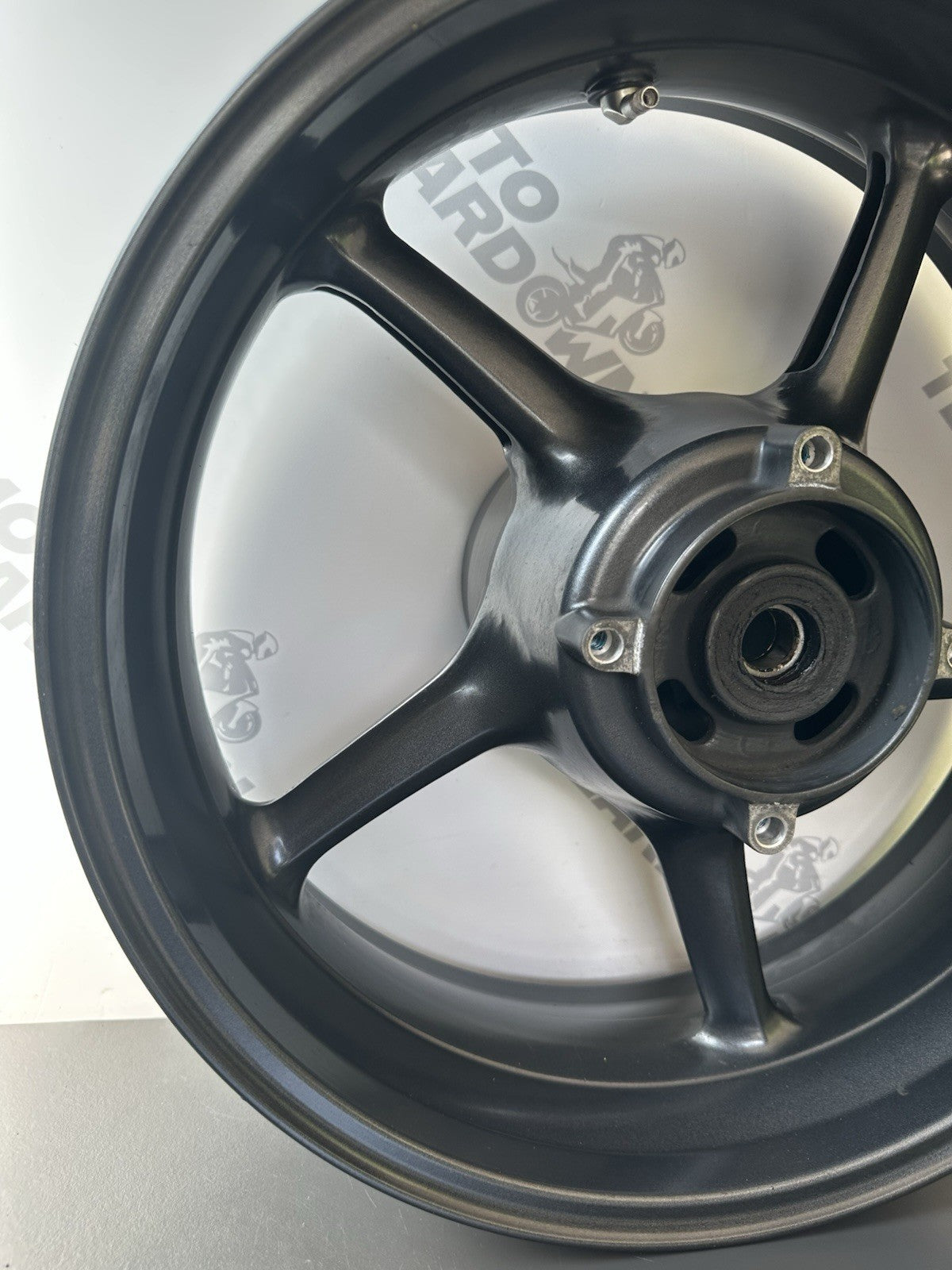 TRIUMPH STREET TRIPLE 675 Rear Wheel 675R Rear Rim OEM 2007-2011 Rear Wheel