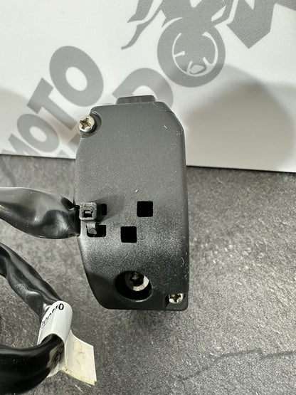 Aprilia Tuono V4 1100 2021 Right Switchgear Controls 6606 Miles 2022-2024 OEM