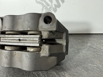 Yamaha YZF R125 R 125 2014 Front Brake Caliper & Pads 26983 Miles 2008-2018