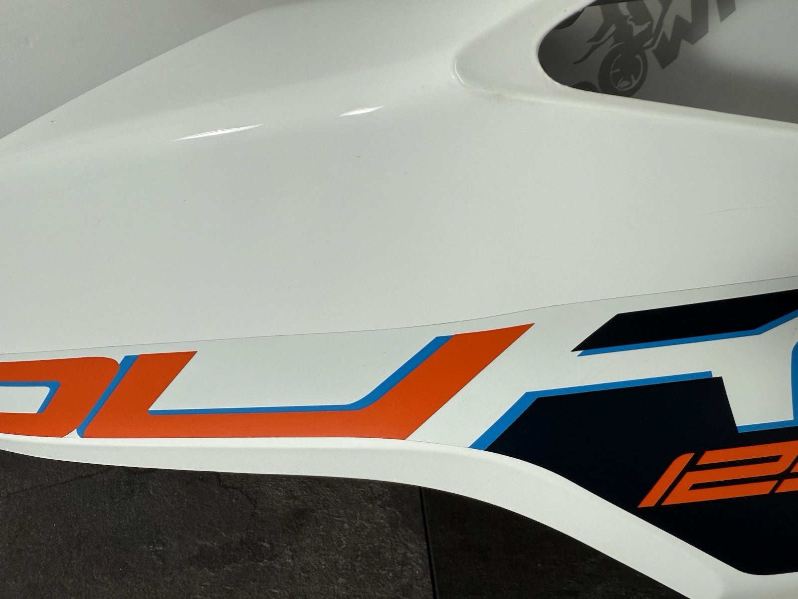 b723796b-a806-4ce8-bad3-d0900b8cf6f0