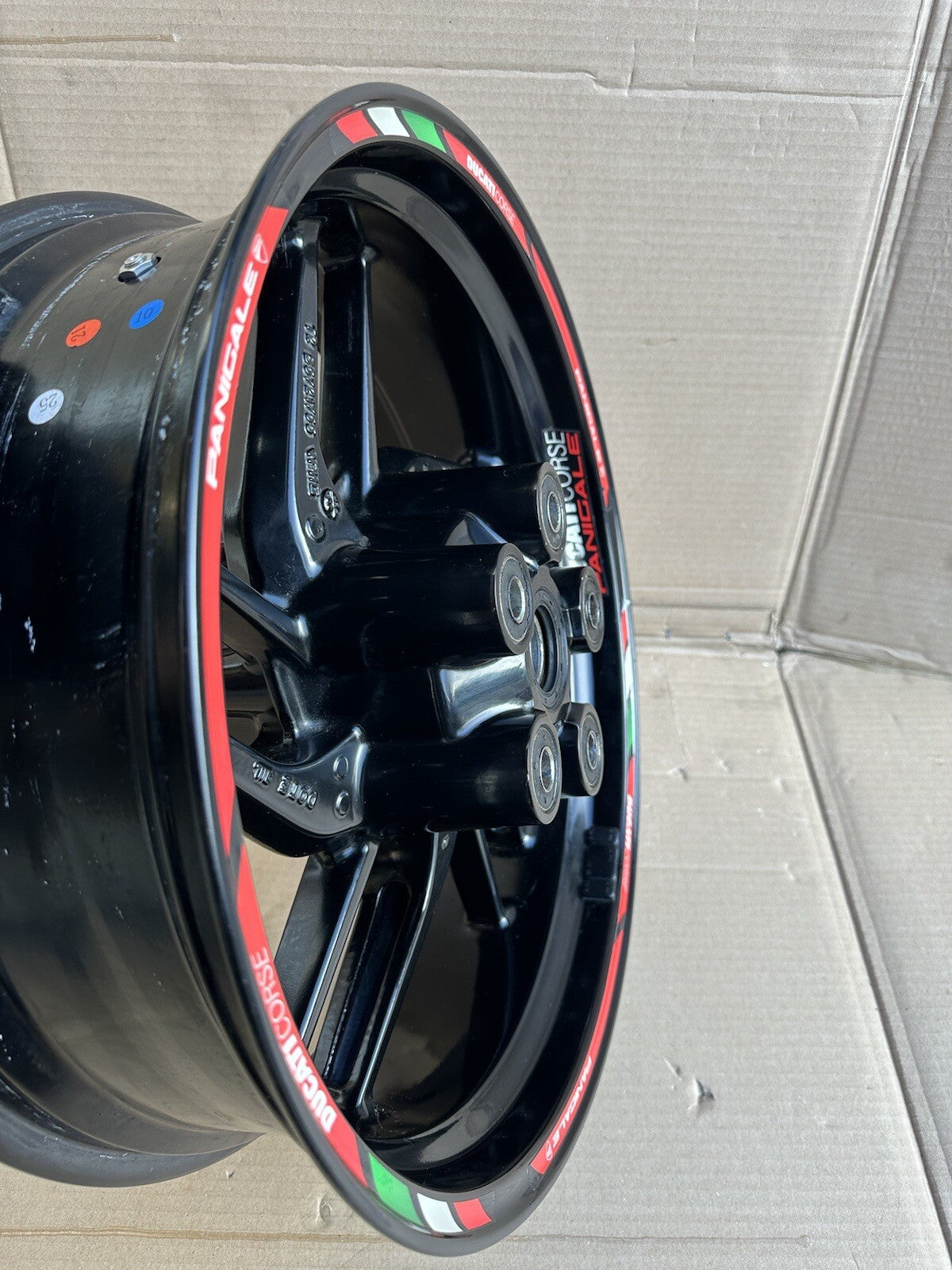 Ducati 959 Panigale rear wheel black Rear Wheel 959 Rear Wheel READ DESCRIPTION