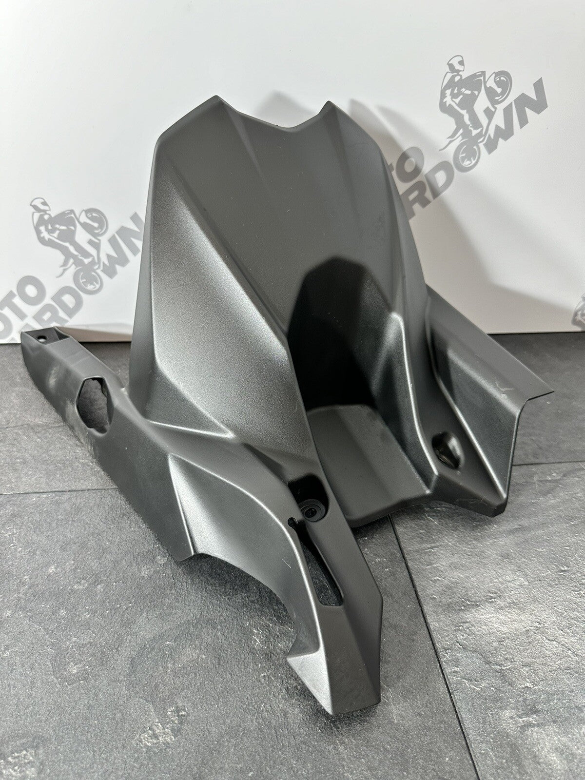 Kawasaki Z800 ABS 2016 Rear Wheel Hugger Mudguard 12691 Miles 2013-2018 OEM