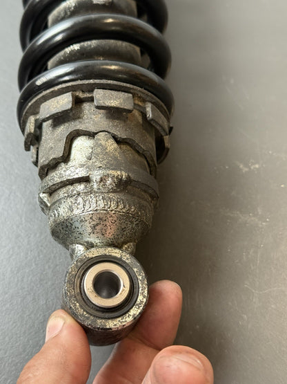 TRIUMPH TRIDENT 660 REAR SHOCK TRIDENT 660 Rear Shock OEM YEAR 2021-2024