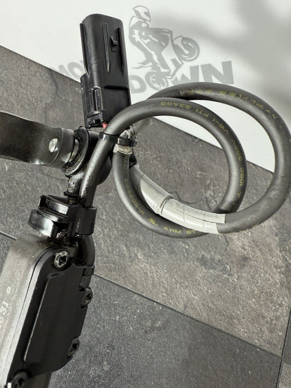 6ceed310-0fc8-417b-8748-d740385571a0