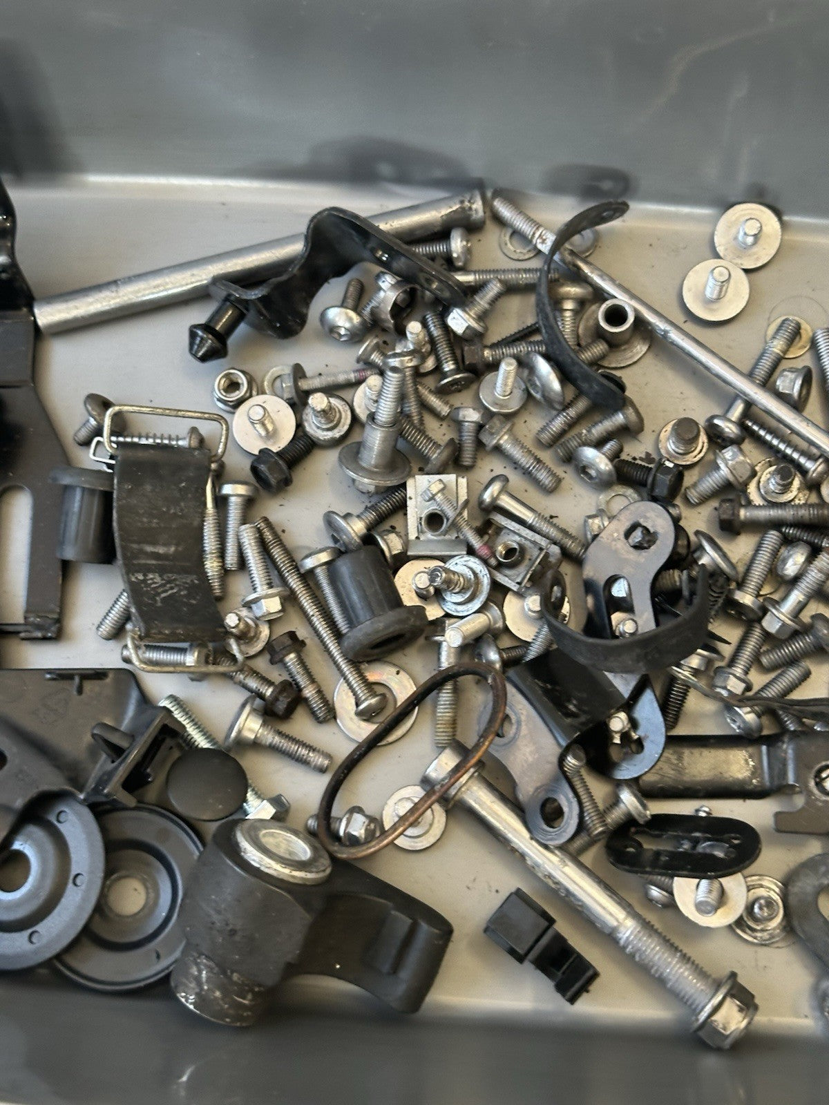 TRIUMPH SPEED TRIPLE 1050 2011-2015 NUTS BOLTS SPARES Job Lot Bolts 1050 Job Lot